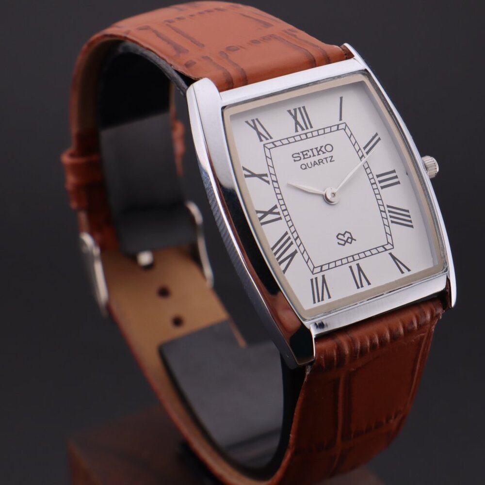 Vintage Seiko Slim Tonneau Tank Quartz Gentlemen's Wrist Watch  - FREE SHIPPING